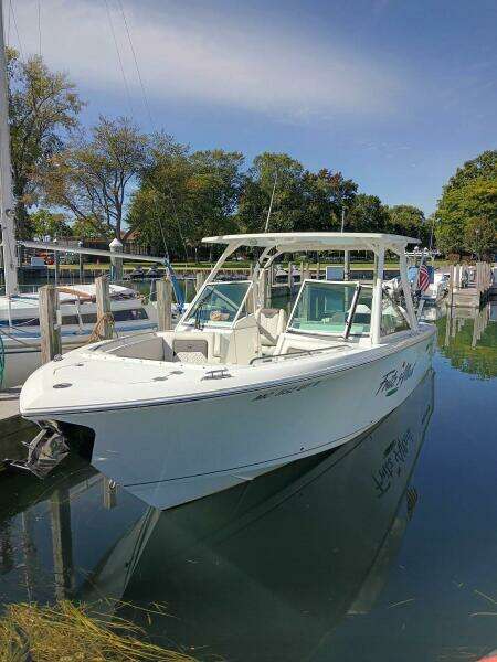2022 Sailfish 276 Dual Console