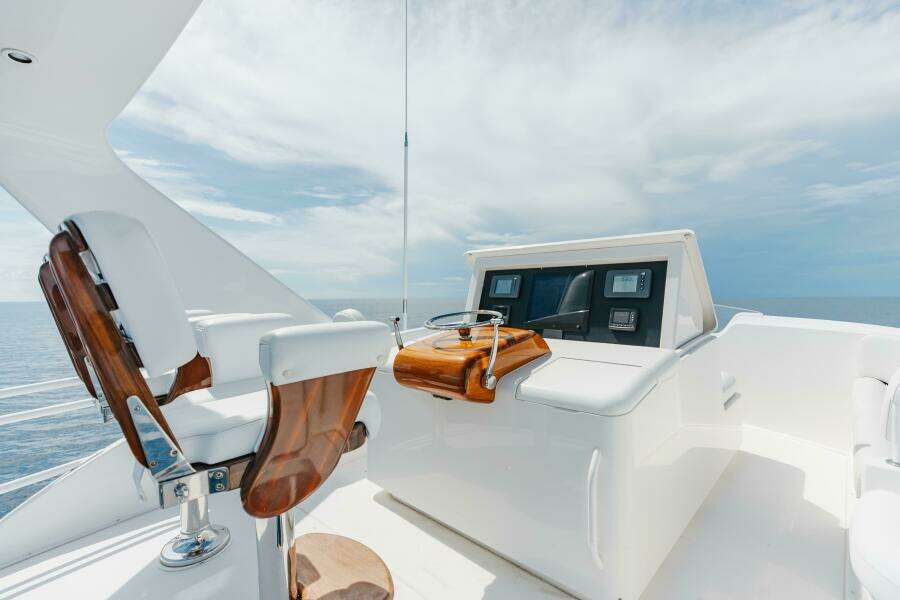 Skybridge Pop up Electronics with Teak Palm Beach Controls