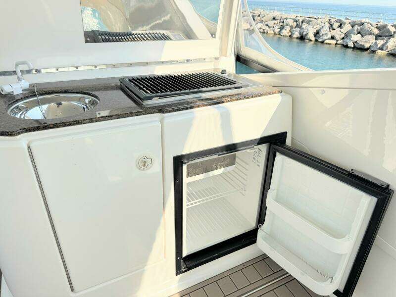 2005 Neptunus 62 Flybridge