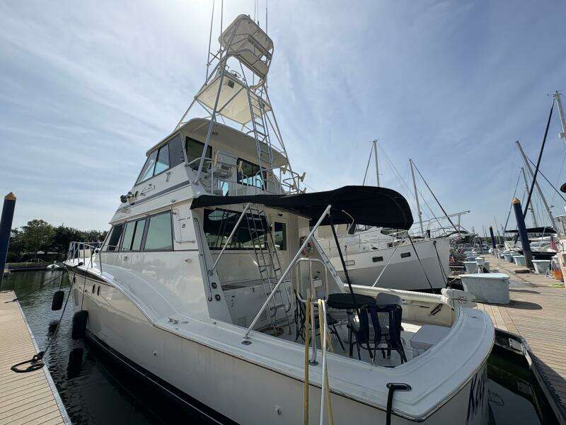 1985 Hatteras 60 Enclosed Bridge