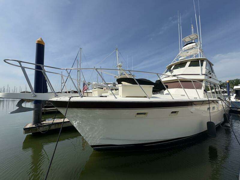1985 Hatteras 60 Enclosed Bridge