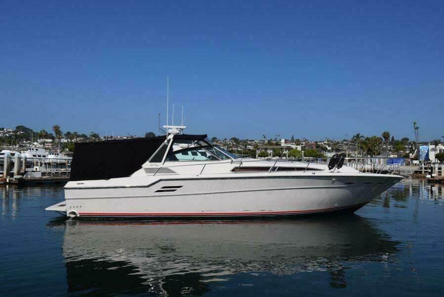 1985 Sea Ray 460 Express Cruiser