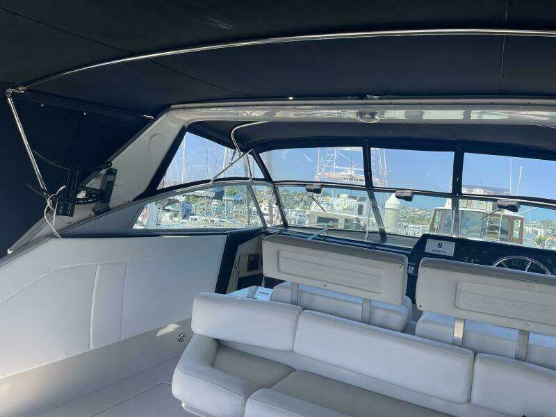 1985 Sea Ray 460 Express Cruiser