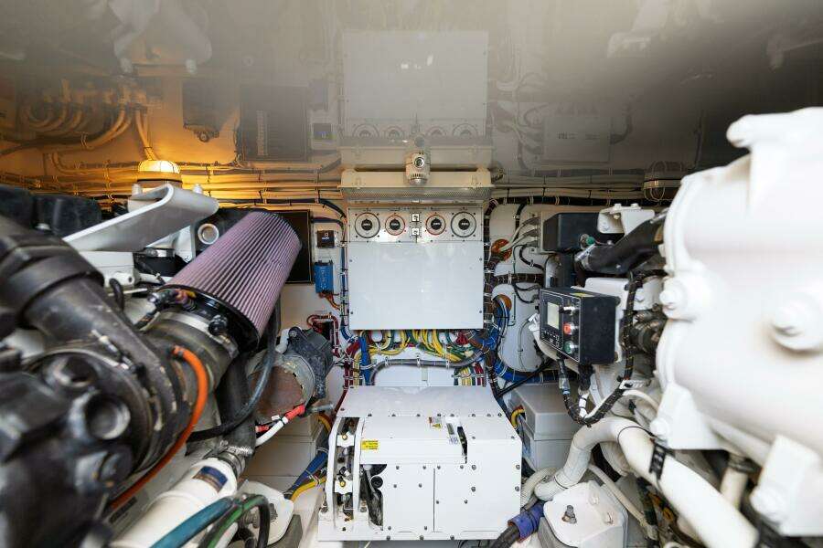 2018 Hatteras GT45X Flybridge