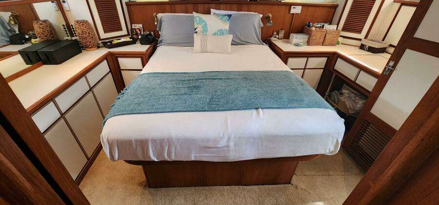 1988 Vantare 44 Aft Cabin