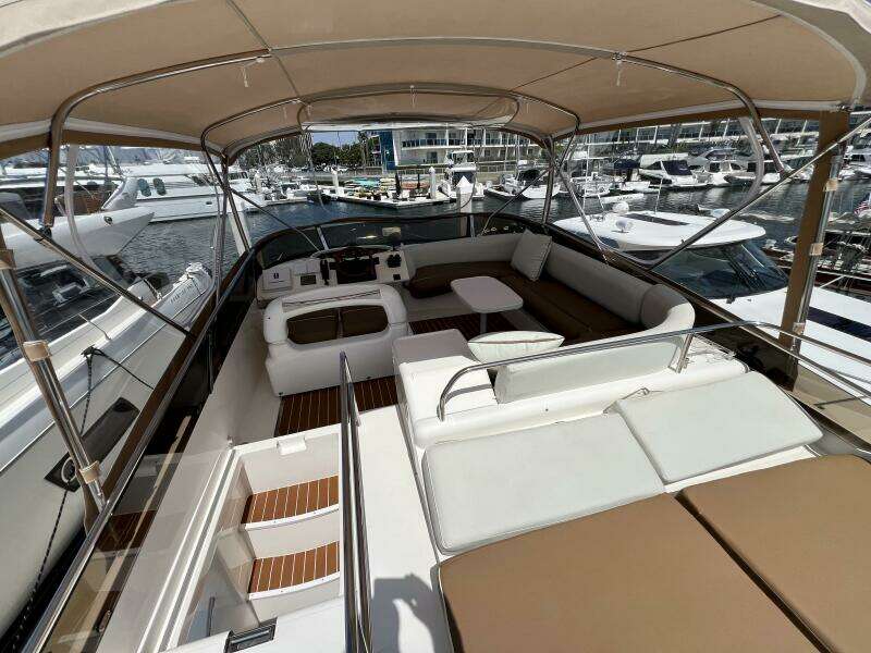 2000 Viking Princess 52 Flybridge