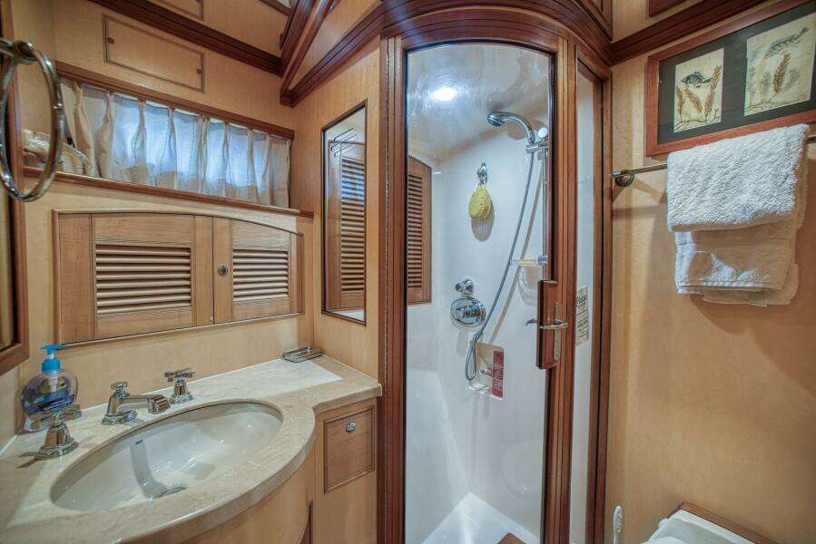 2009 Marlow Explorer 57E