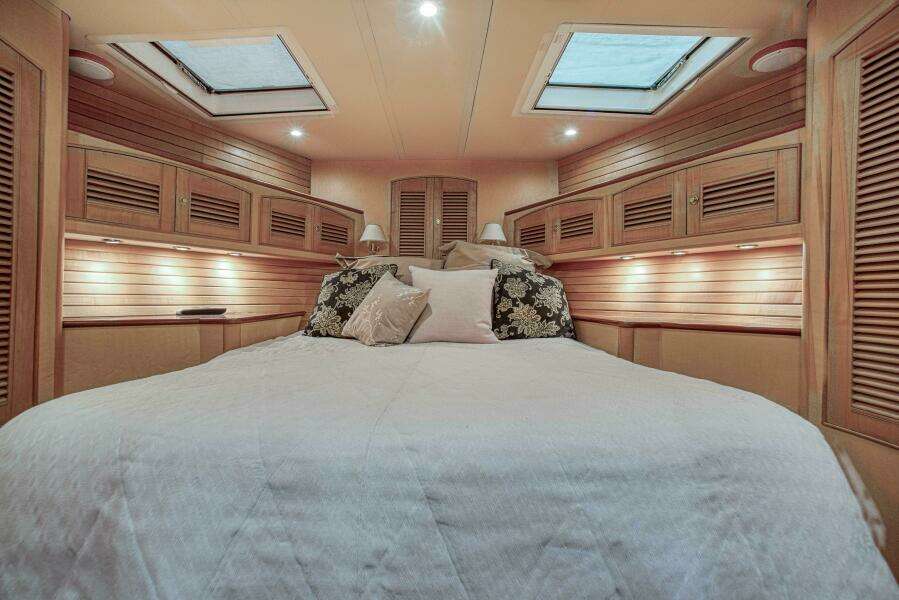 2009 Marlow Explorer 57E