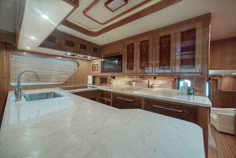 2009 Marlow Explorer 57E