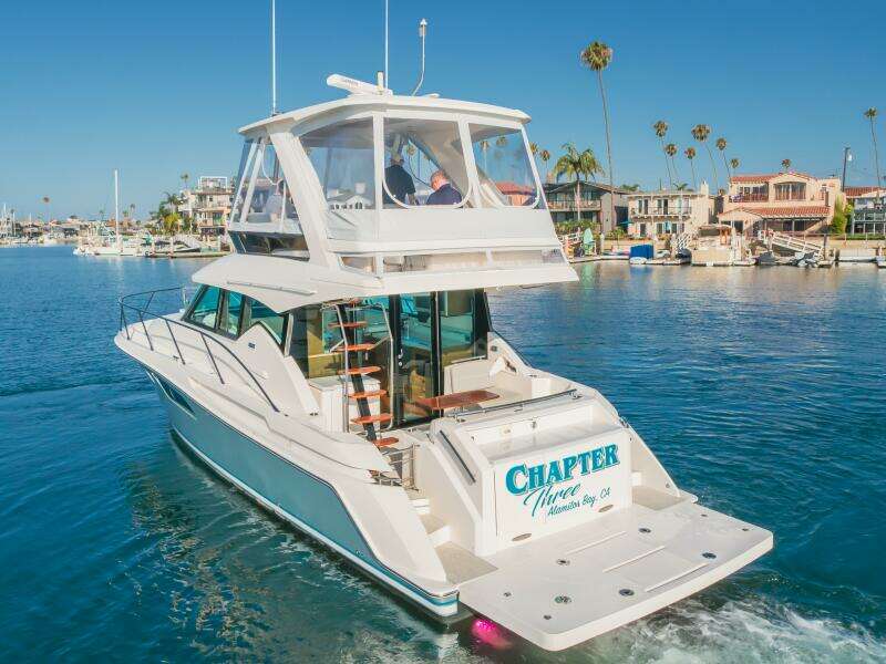 2018 Tiara Yachts F44 Flybridge