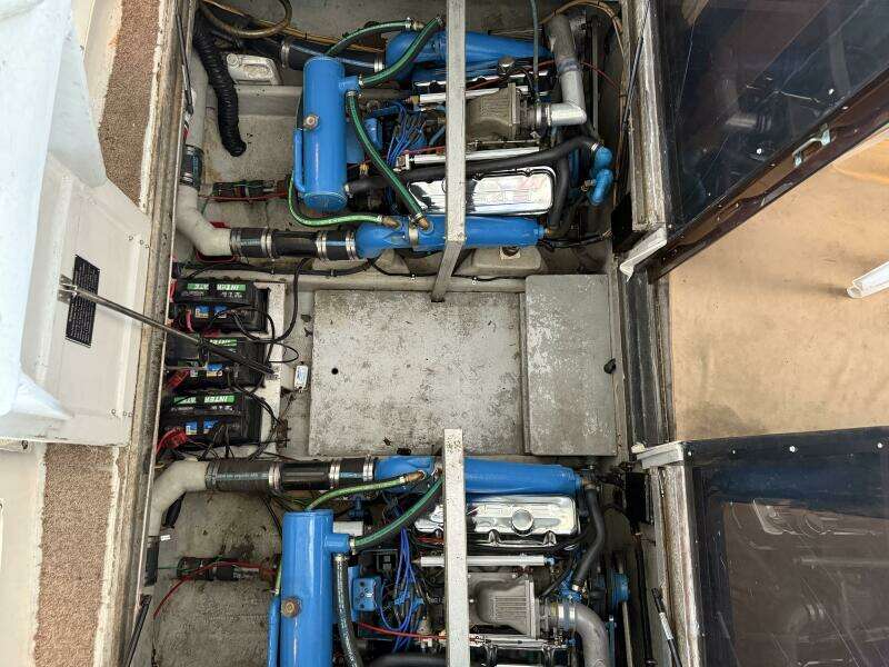 1984 Custom 38 Custom