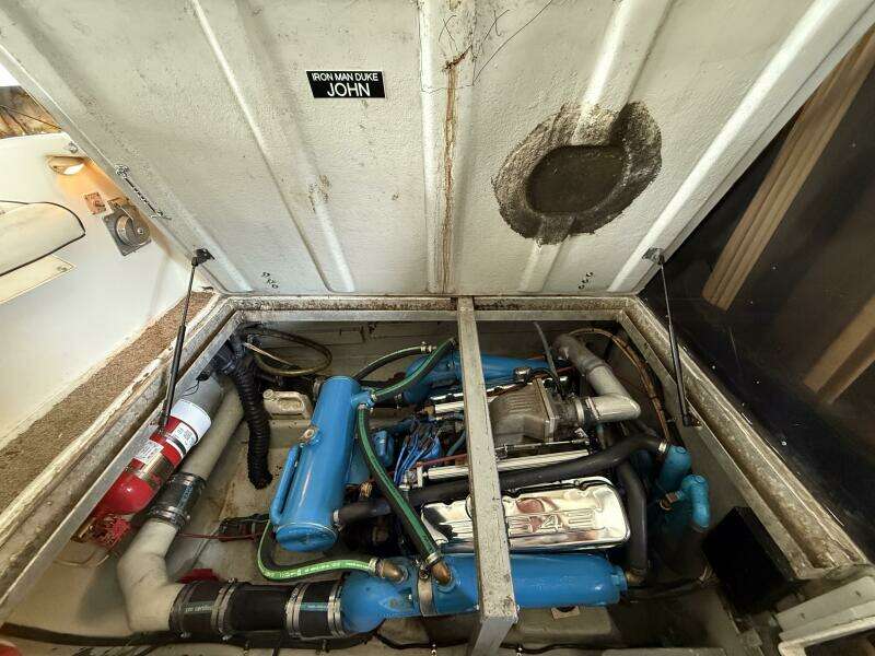 1984 Custom 38 Custom