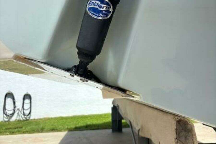 2018 Century 2600 Center Console boat with Bennett trim tab actuator.