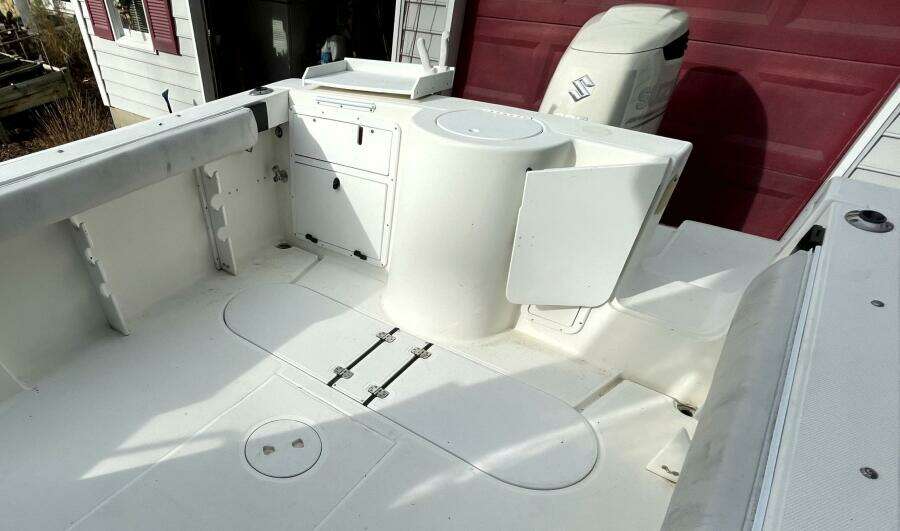 2001 Aquasport 250 Explorer