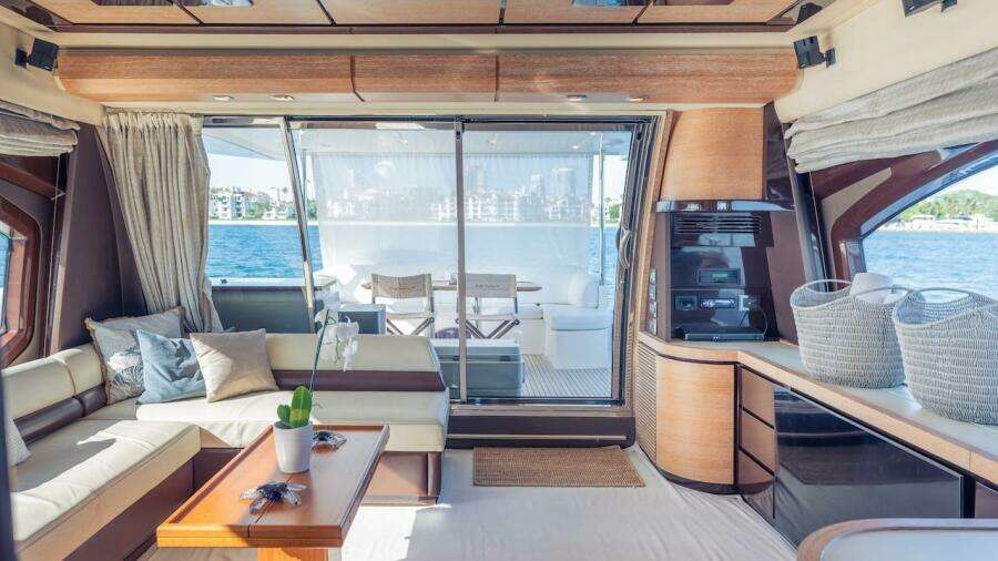 2012 Azimut Evolution