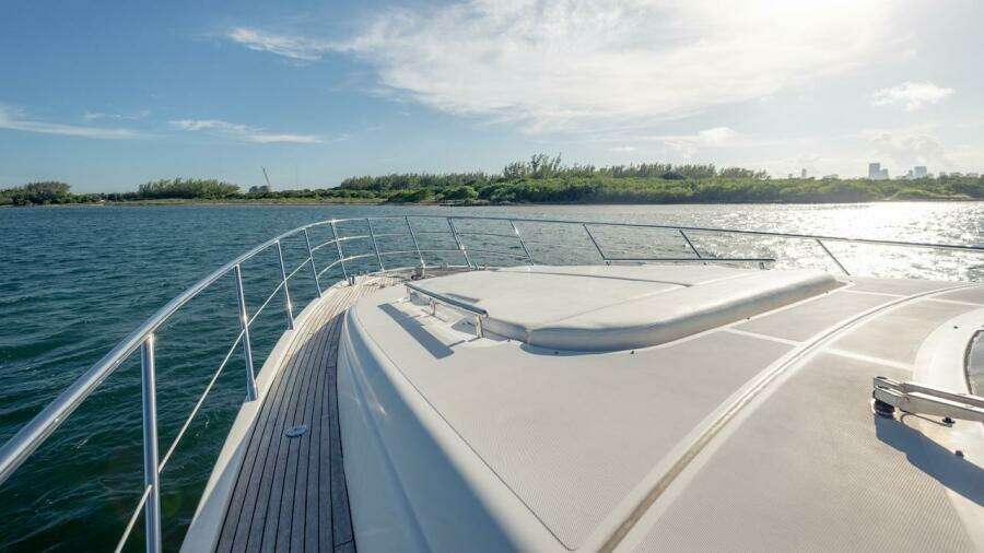 2012 Azimut Evolution
