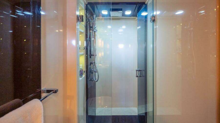 2012 Azimut Evolution