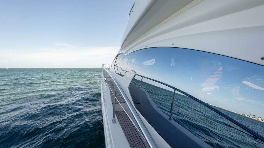 2012 Azimut Evolution