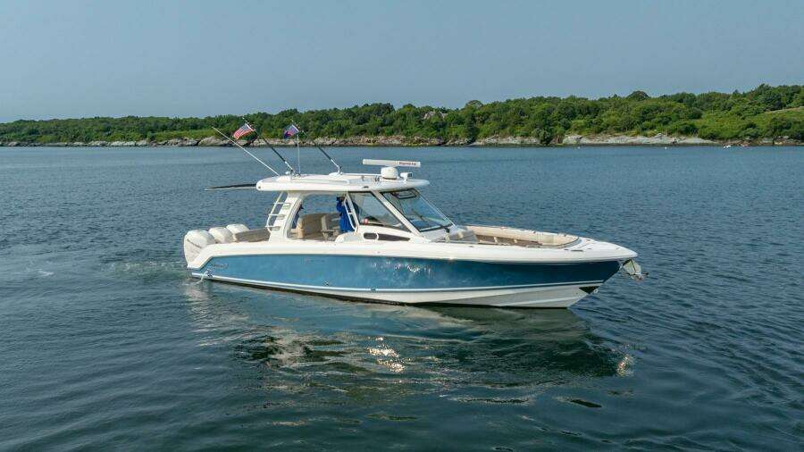 2019 Boston Whaler 350 EX Realm