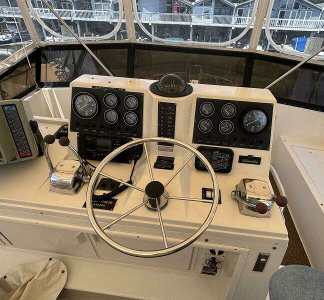1988 Viking Motor Yacht