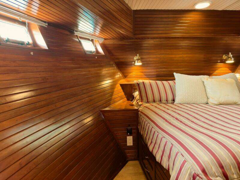 2002 Trawler Custom Aluminum