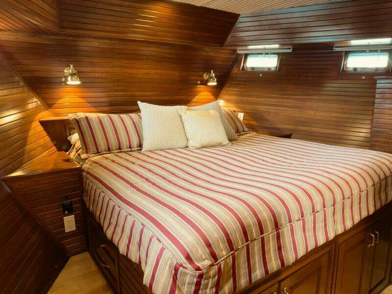 2002 Trawler Custom Aluminum