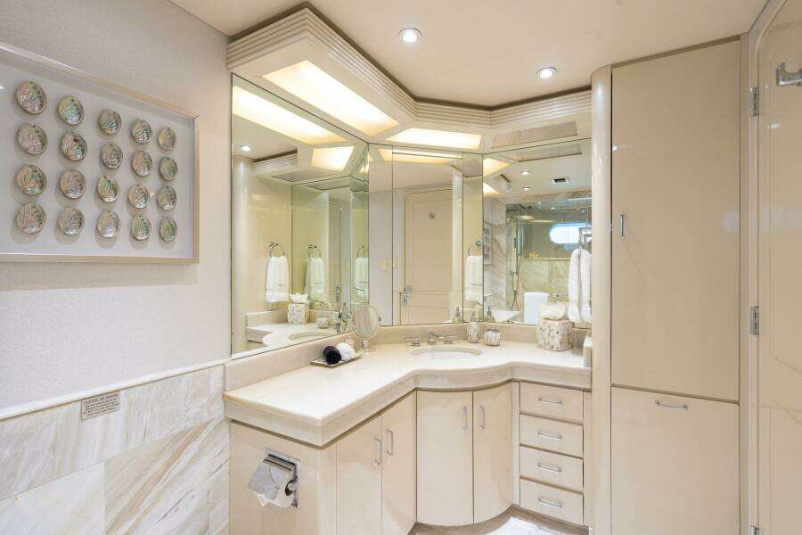 Guest Stateroom Ensuite