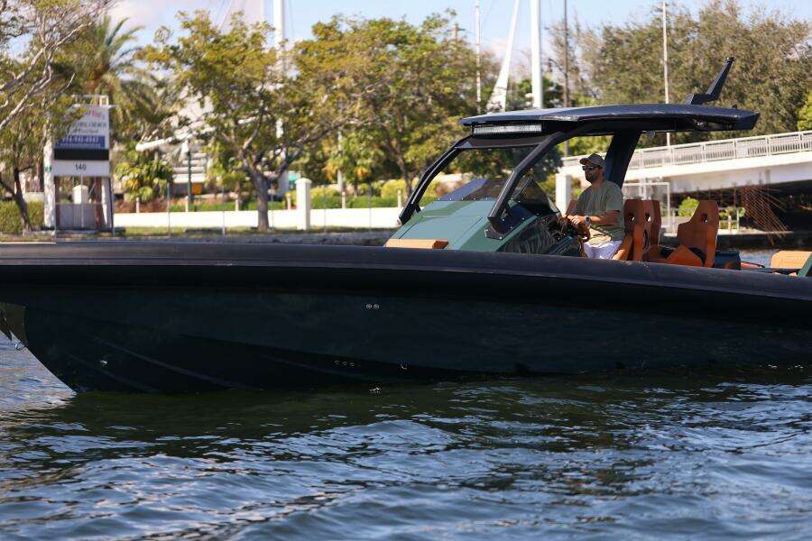 2025 Skipper Green Hull / Camel Upholstery