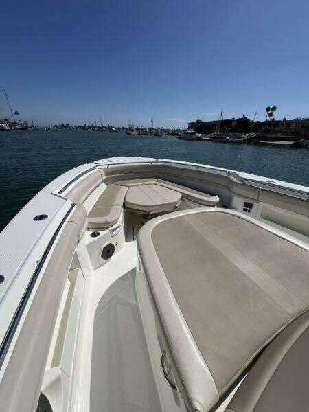 2018 Boston Whaler 38 Outrage - M22