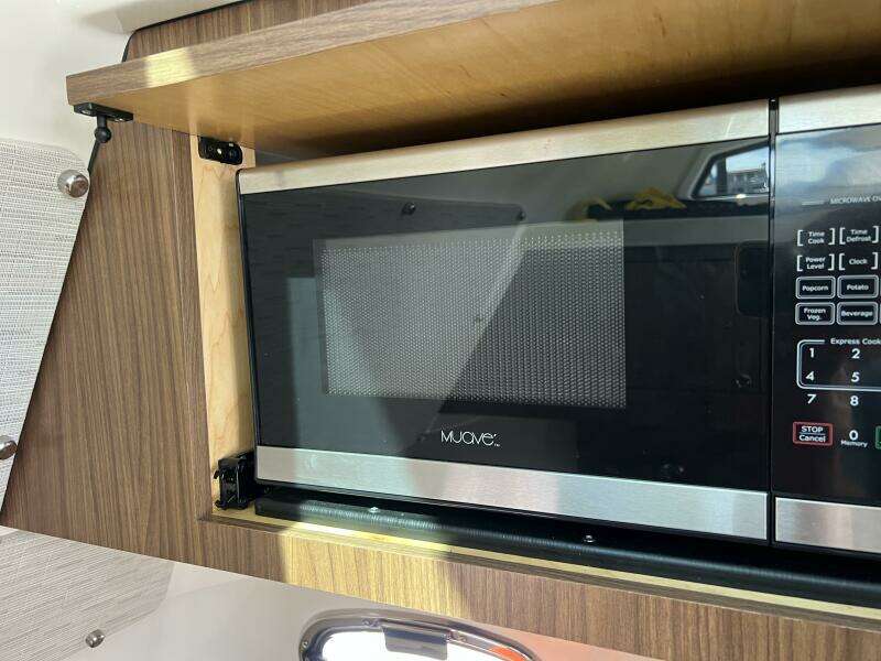 2018 Boston Whaler 38 Outrage - M22