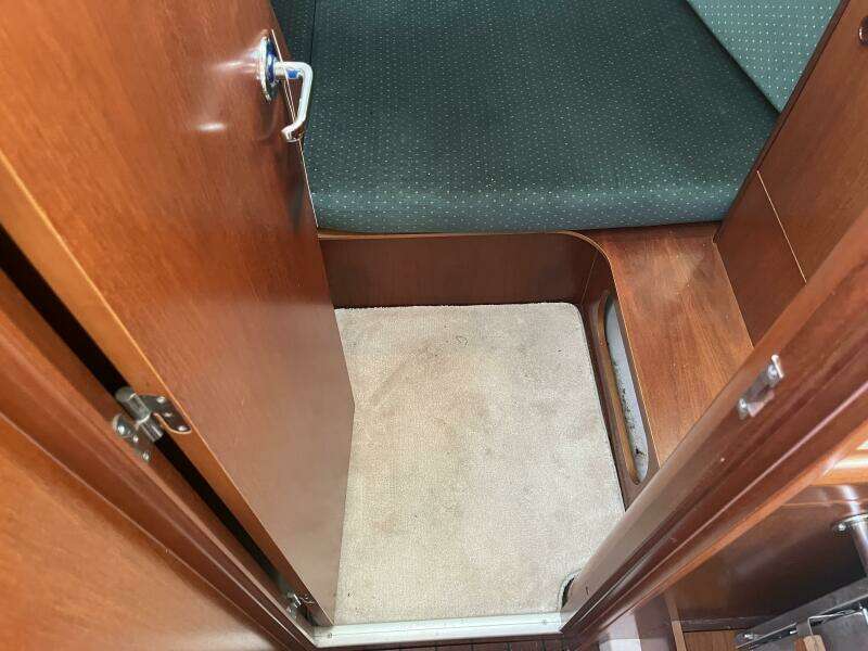 2001 Beneteau Oceanis 381