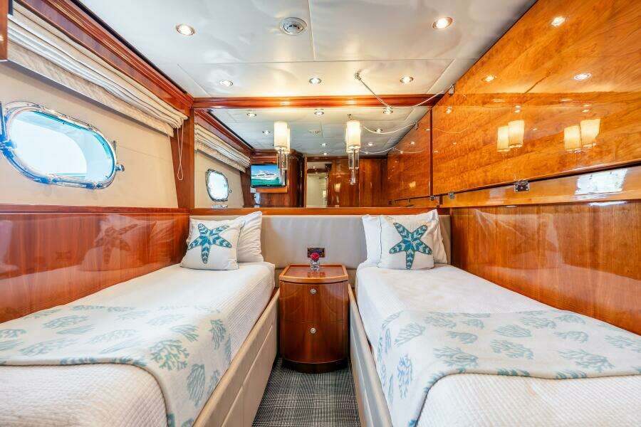 2010 Hargrave Raised Pilothouse