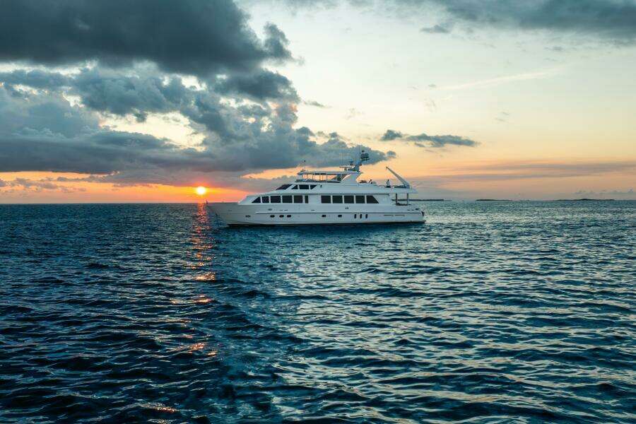 2010 Hargrave Raised Pilothouse