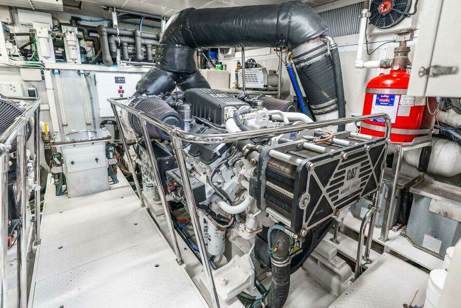 2010 Hargrave Raised Pilothouse