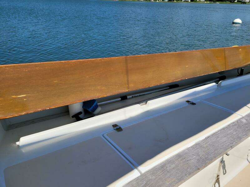 2004 Alerion 28 Express