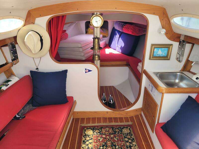 2004 Alerion 28 Express