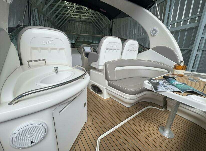 2004 Sea Ray 340 Sundancer