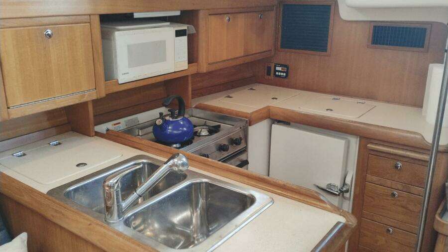 2003 Catalina 350