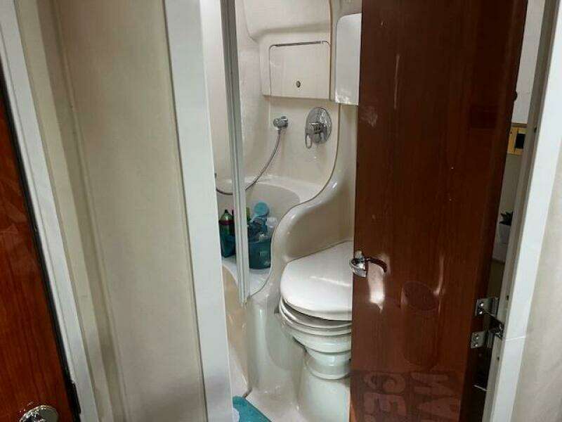 410 master bath access