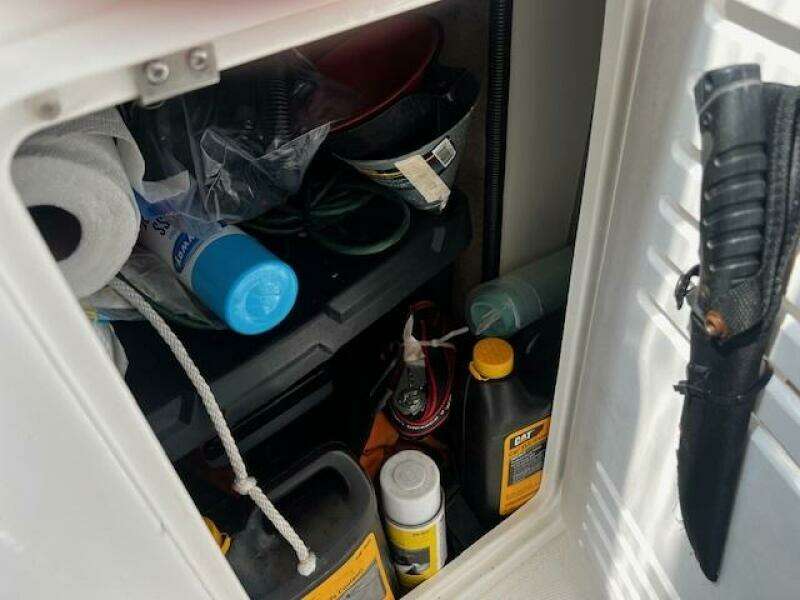 410 cockpit stiorage locker