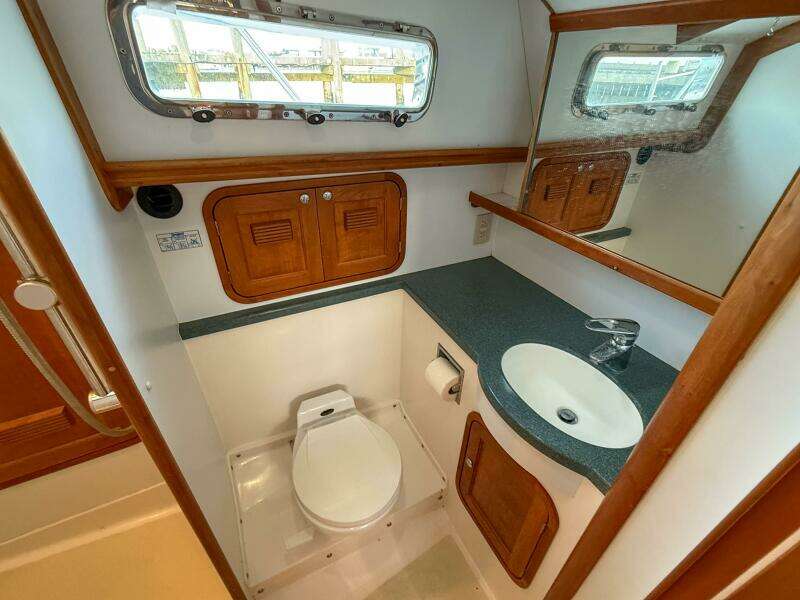 2002 Legacy 34 Express Twin Jet