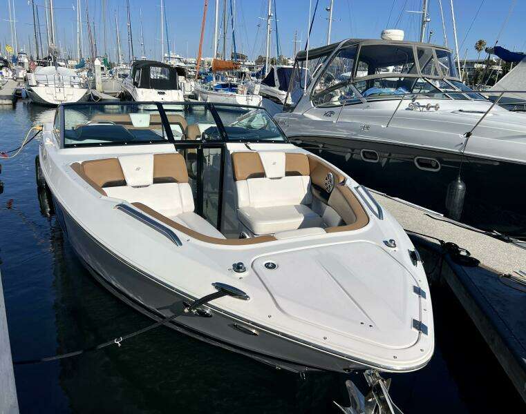 2019 Four Winns H290