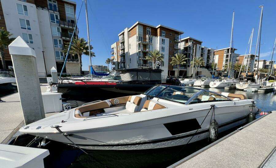 2019 Four Winns H290