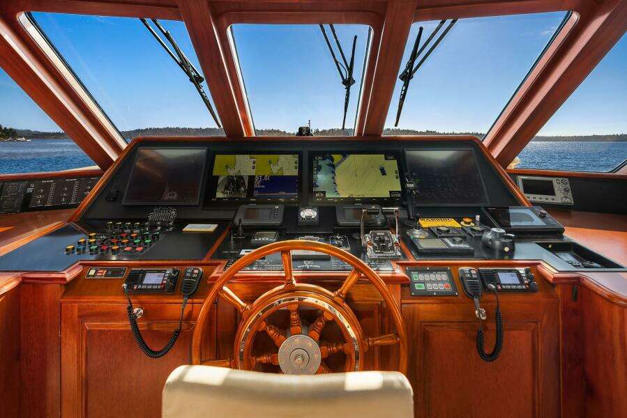 2001 Rayburn Custom Yachts Flush Deck