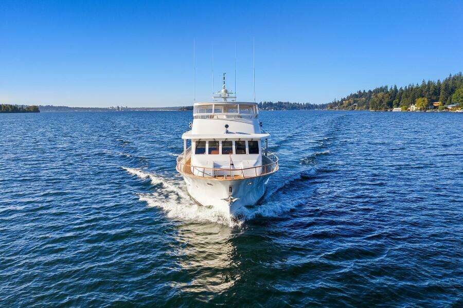 2001 Rayburn Custom Yachts Flush Deck