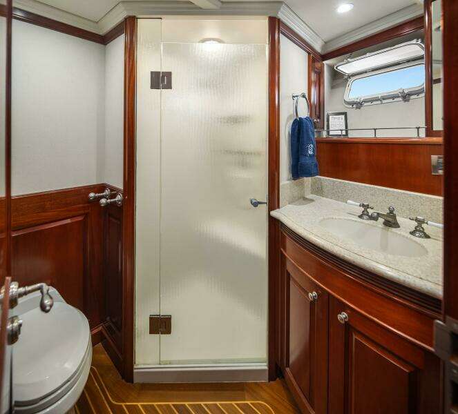 2001 Rayburn Custom Yachts Flush Deck