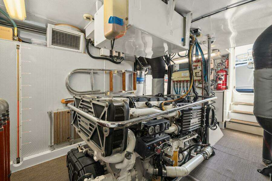 2001 Rayburn Custom Yachts Flush Deck