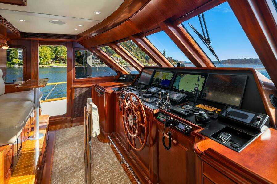 2001 Rayburn Custom Yachts Flush Deck