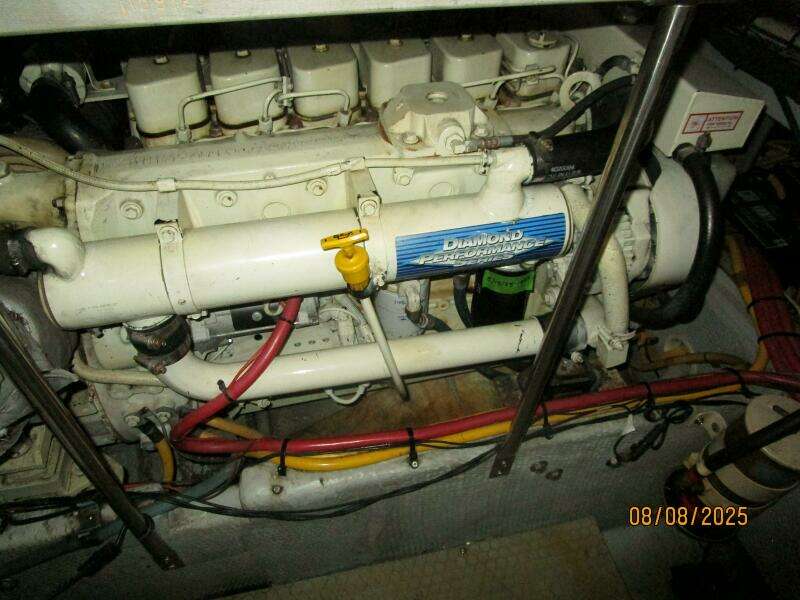 39' Silverton port main engine