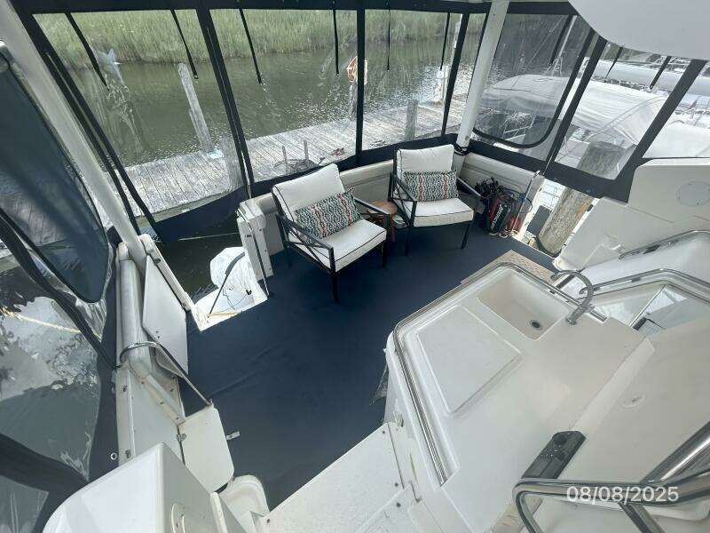 39' Silverton sundeck